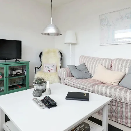 Four-bedroom Holiday In Frorup *